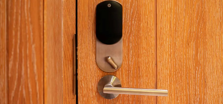 Automatic Locking Door Knob Calexico